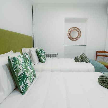 Douro Garden & Rooftop - Authentic Portuguese Guesthouse บีลาโนวาเดกายา ภายนอก รูปภาพ